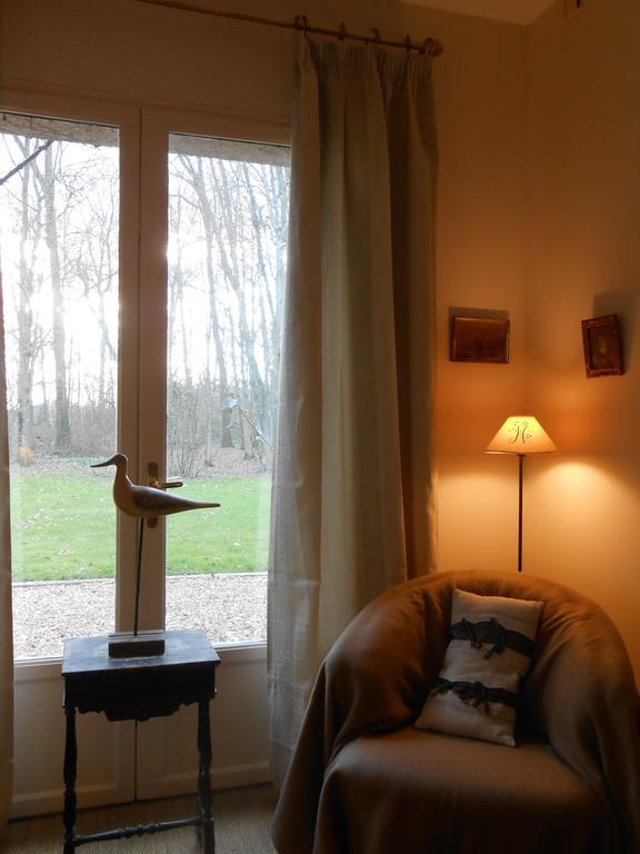 Logis De La Paqueraie Bed and Breakfast Saint-Branchs Eksteriør billede