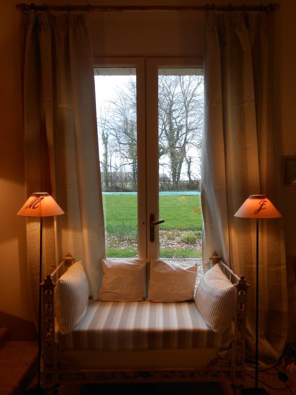 Logis De La Paqueraie Bed and Breakfast Saint-Branchs Eksteriør billede