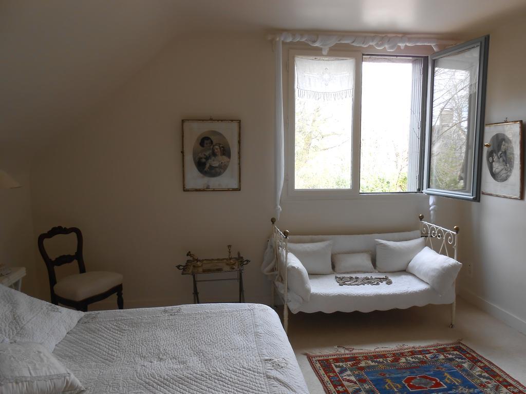 Logis De La Paqueraie Bed and Breakfast Saint-Branchs Eksteriør billede
