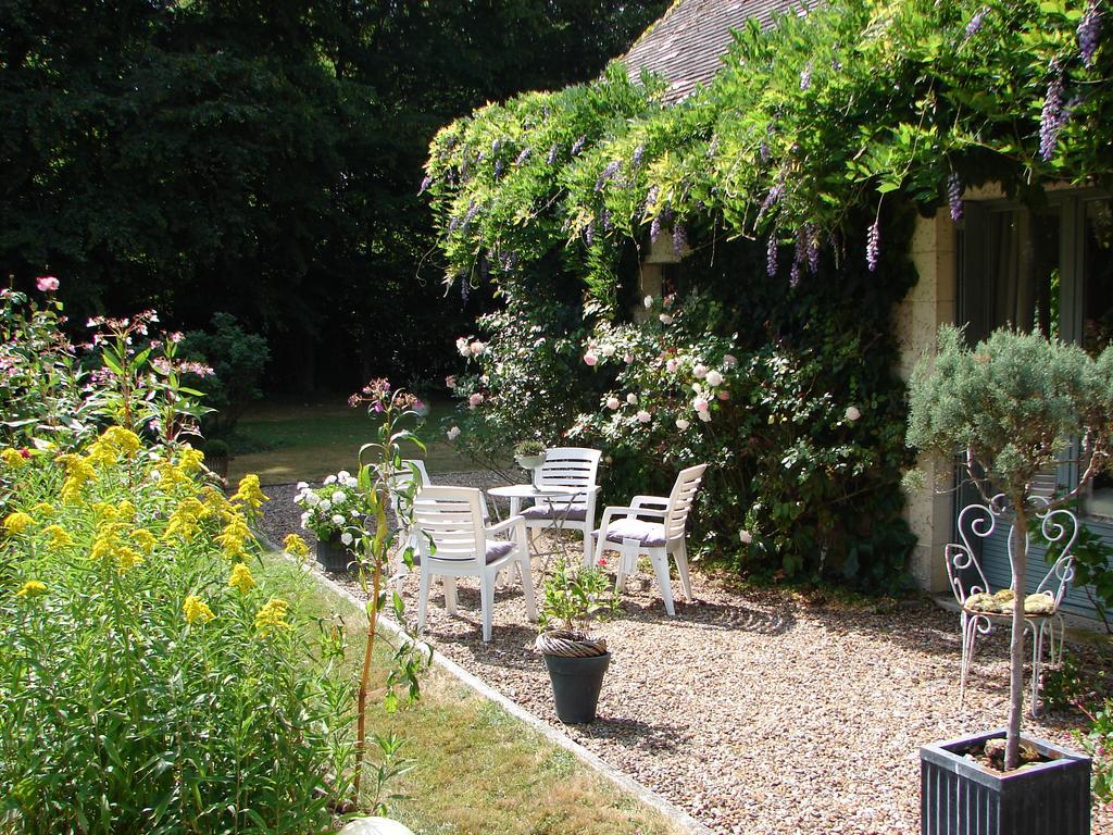 Logis De La Paqueraie Bed and Breakfast Saint-Branchs Eksteriør billede