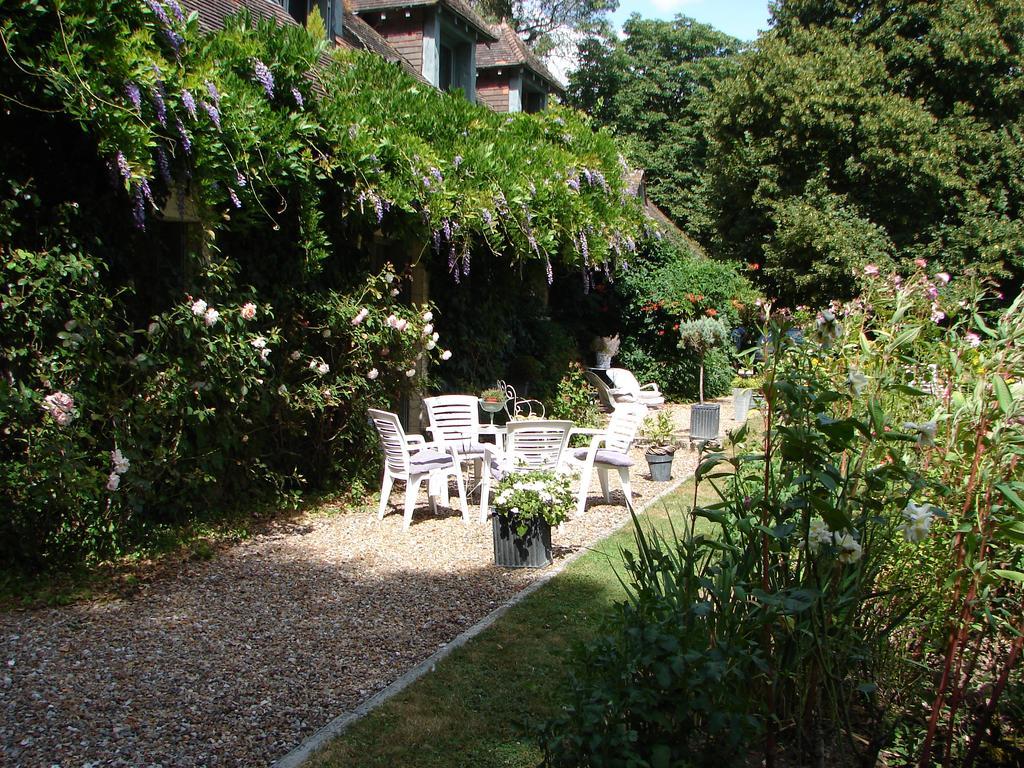 Logis De La Paqueraie Bed and Breakfast Saint-Branchs Eksteriør billede