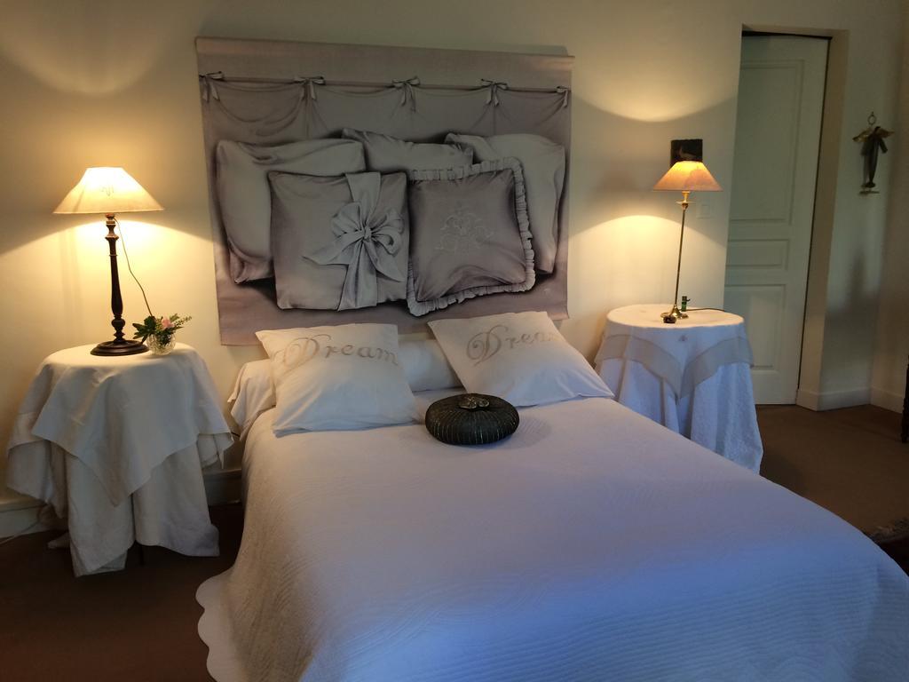 Logis De La Paqueraie Bed and Breakfast Saint-Branchs Eksteriør billede