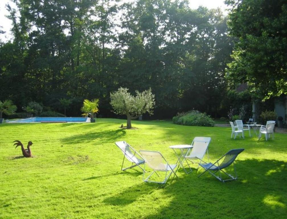 Logis De La Paqueraie Bed and Breakfast Saint-Branchs Eksteriør billede